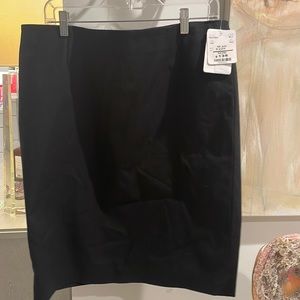 Tanner black size 14 skirt, NWT